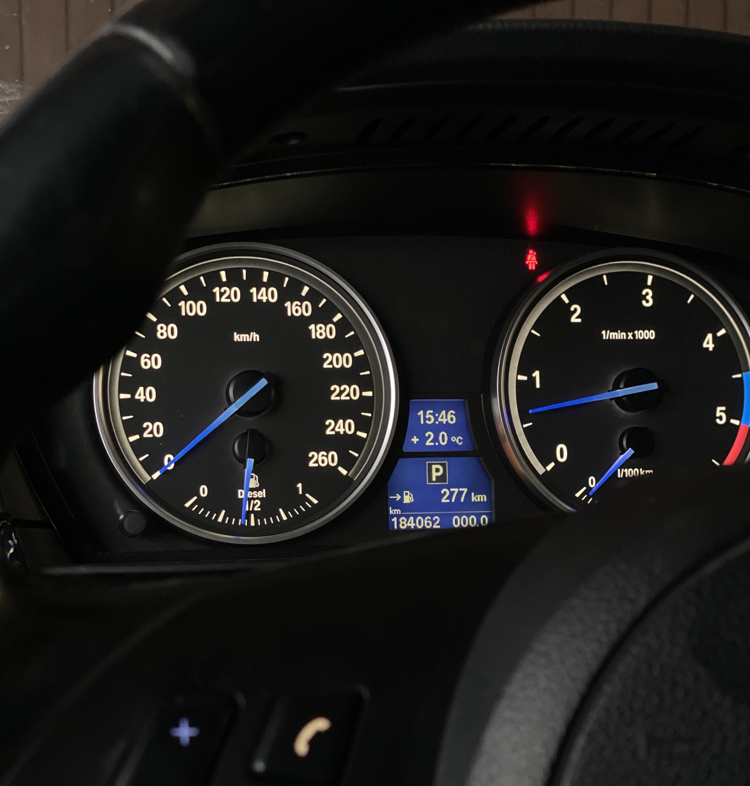 BMW E60 Tacho Weiß-Blau